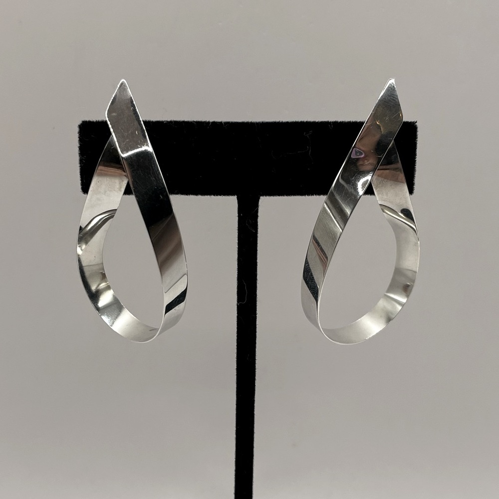 SANDRA BAKER SYB Vintage Sterling Silver Modernist Ribbon Earrings - Picture 2 of 12